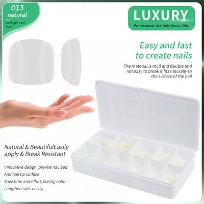 Des ongles de faux orteils français courts pressés sur les ongles naturels pleine couverture des ongles faux artificiels acrylique des ongles de faux orteils