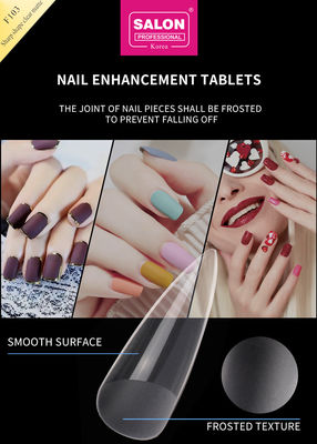 Des ongles d'amande clairs et mats Stiletto faux ongles extrêmement longs Faux ongles de forme tranchante Acrylique Faux ongles Conseils pour l'art des ongles