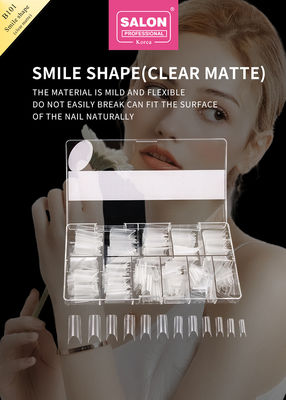 Des ongles artificiels ABS de couleur claire 500 pièces Facile d'application Des faux ongles pour le salon de l'art de l'ongle