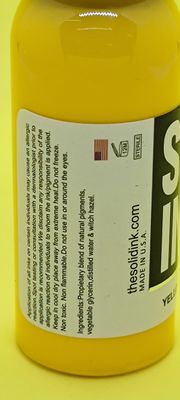 Colorant organique non toxique jaune lumineux de tatouage d'encre de tatouage de 120ML 260ML